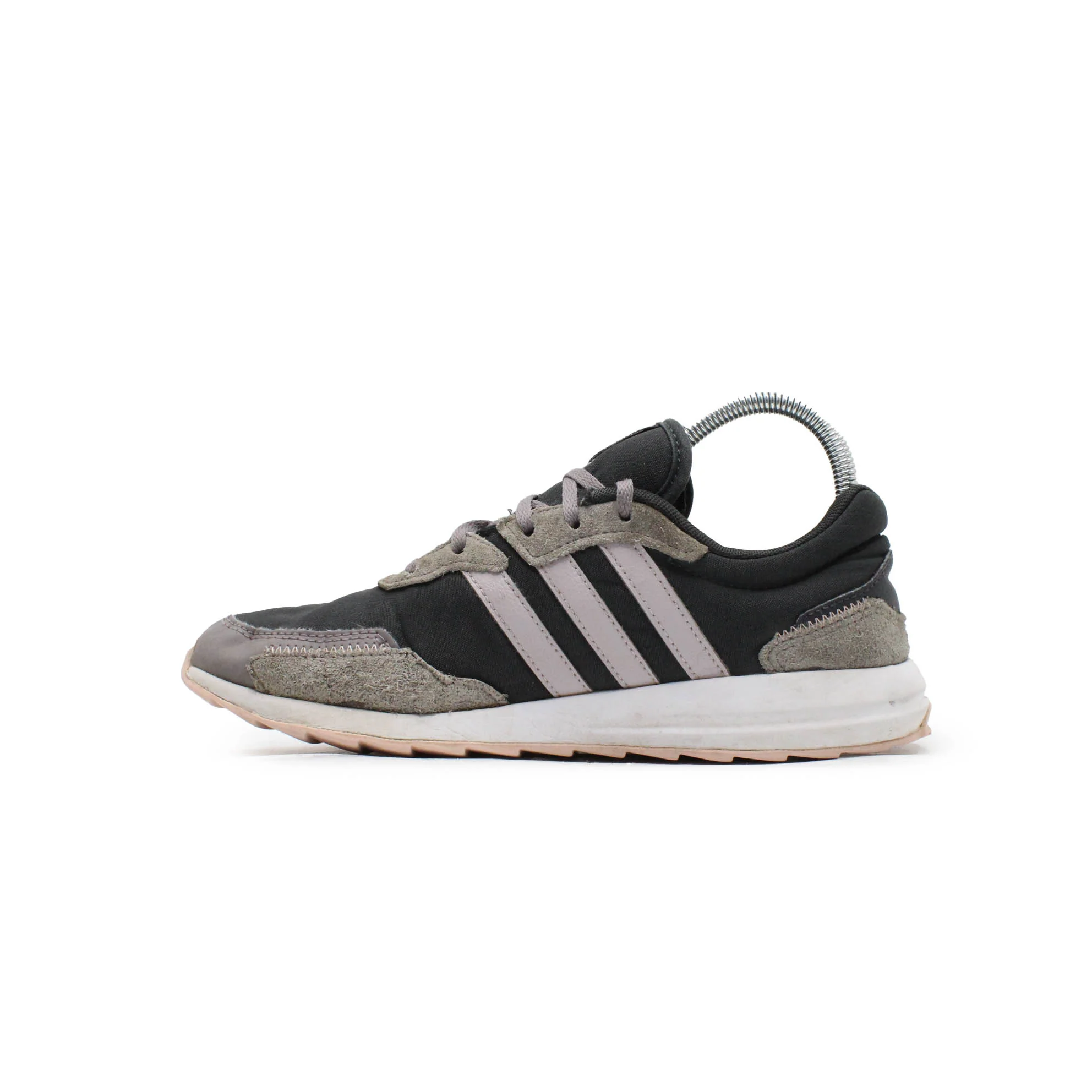 Adidas Retrorun Casual Shoe - Image 3