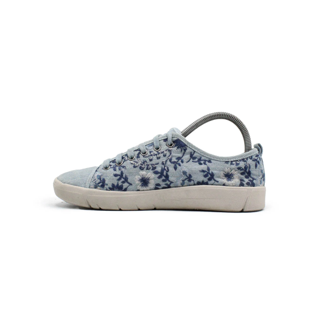 BARETRAPS CASUAL SHOE - Image 3