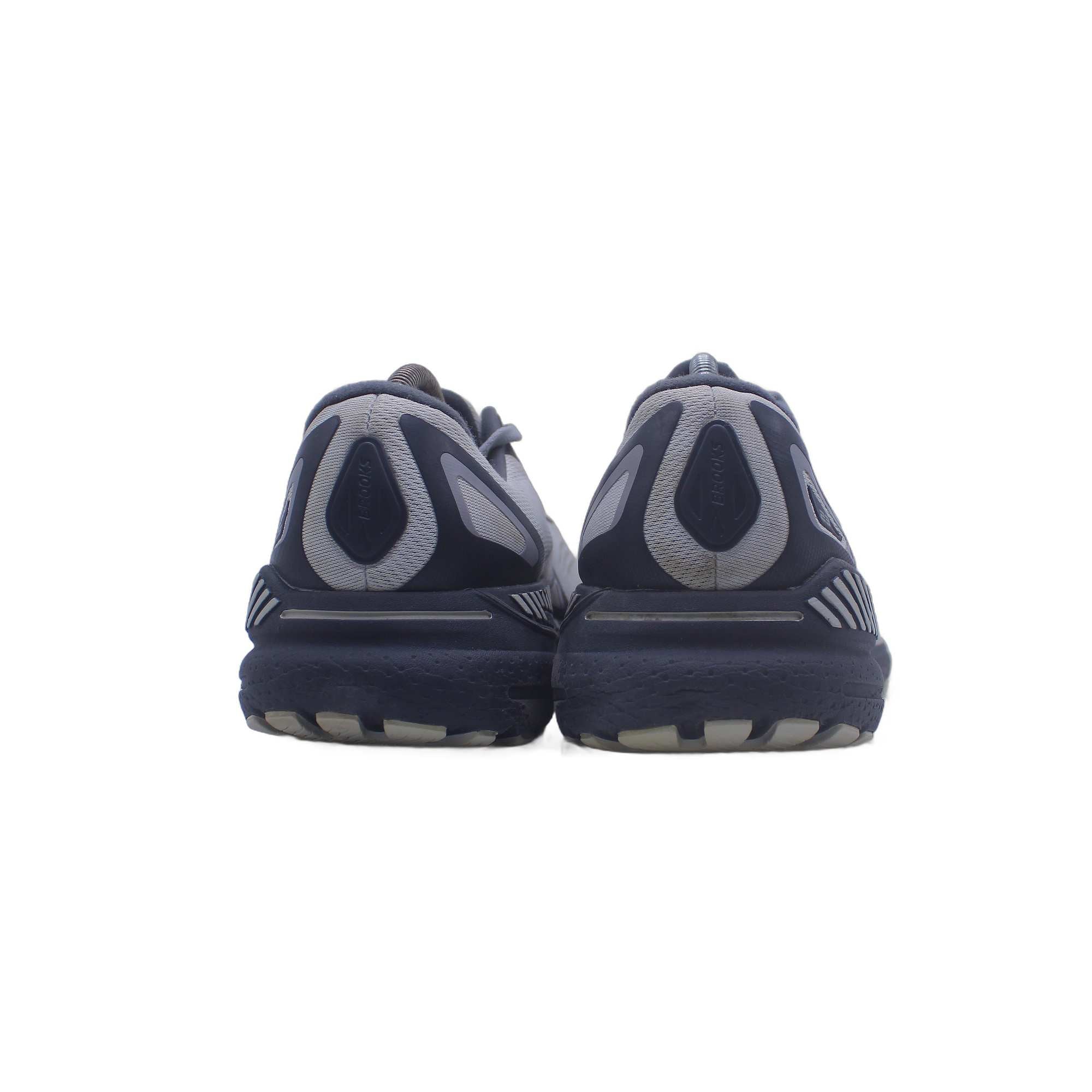 Brooks Adrenaline GTS 23 Gray Shoe - Image 4