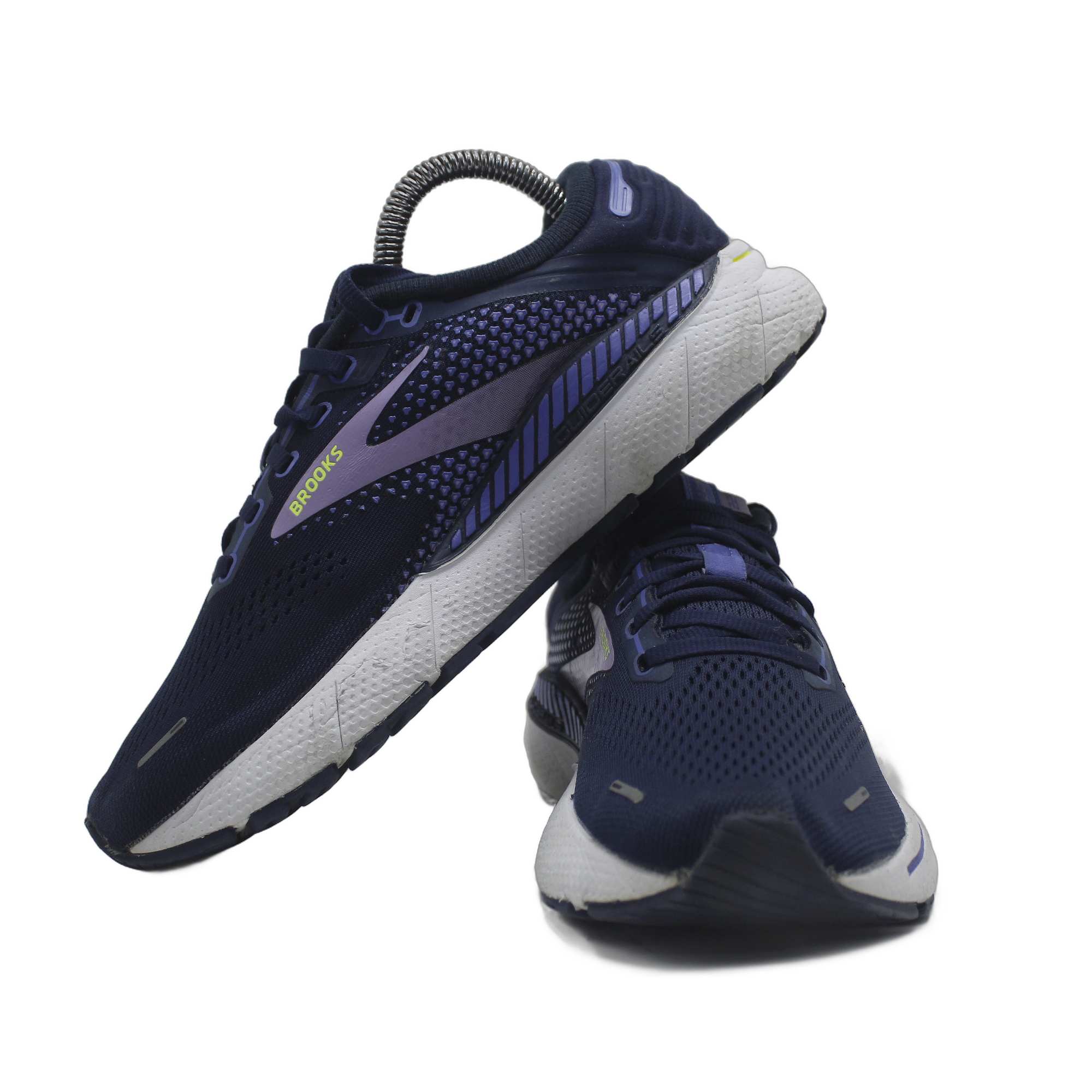 Brooks Women Adrenaline GTS22 Supportive Running Shoe - Image 5