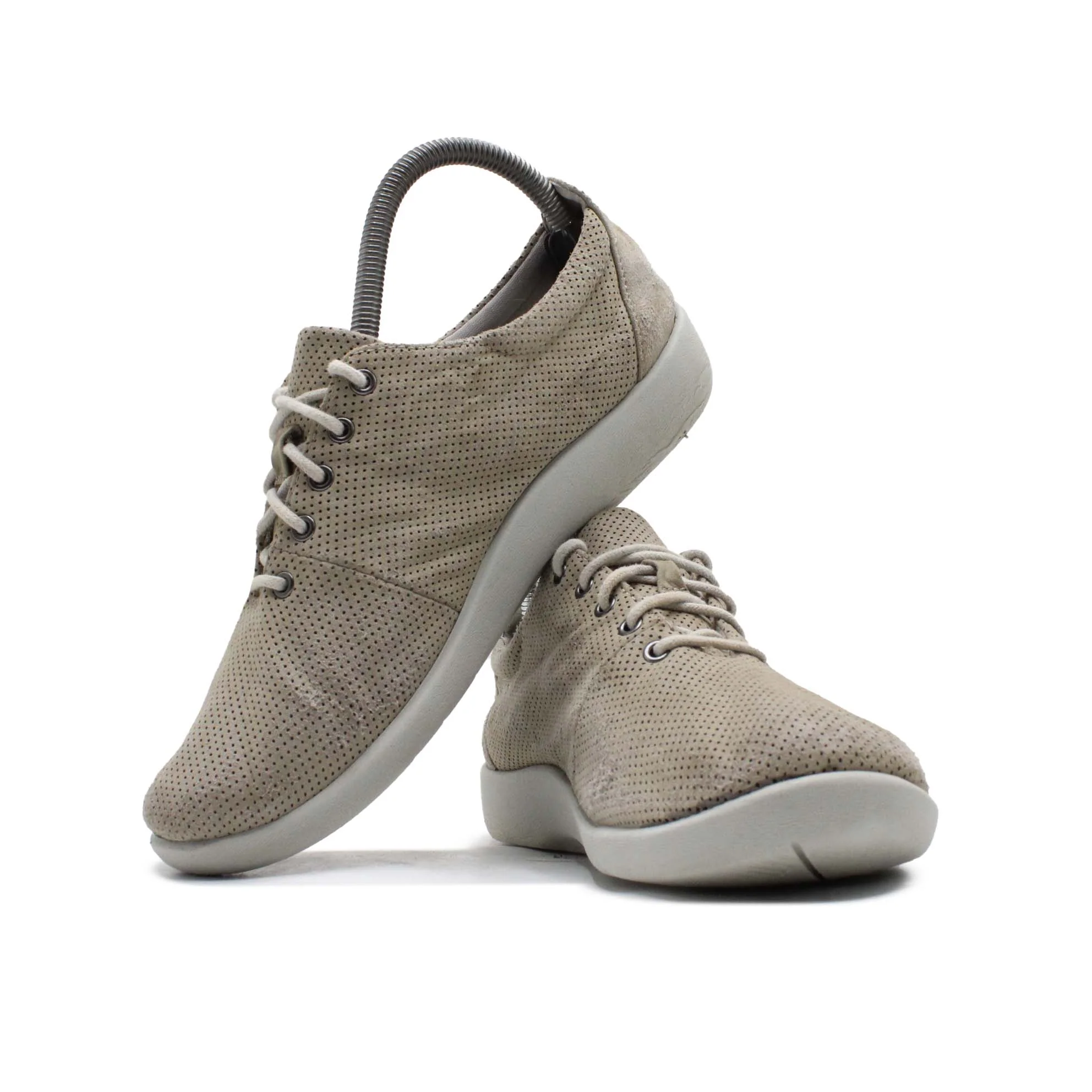 Clarks Sillian Tino Sand Comfort Sneaker - Image 2