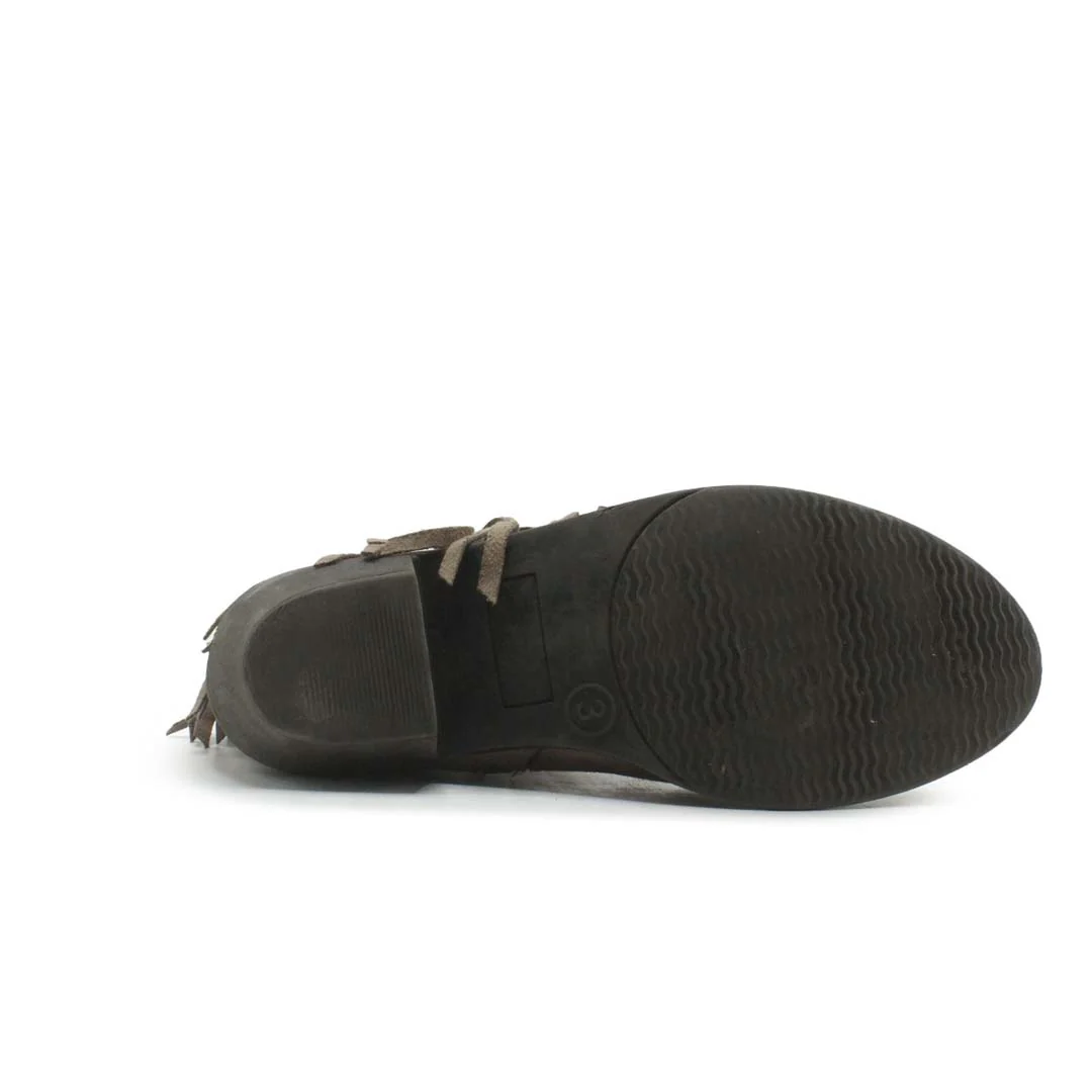CLASSIC COMFORT GIRLS SHOES - Image 4