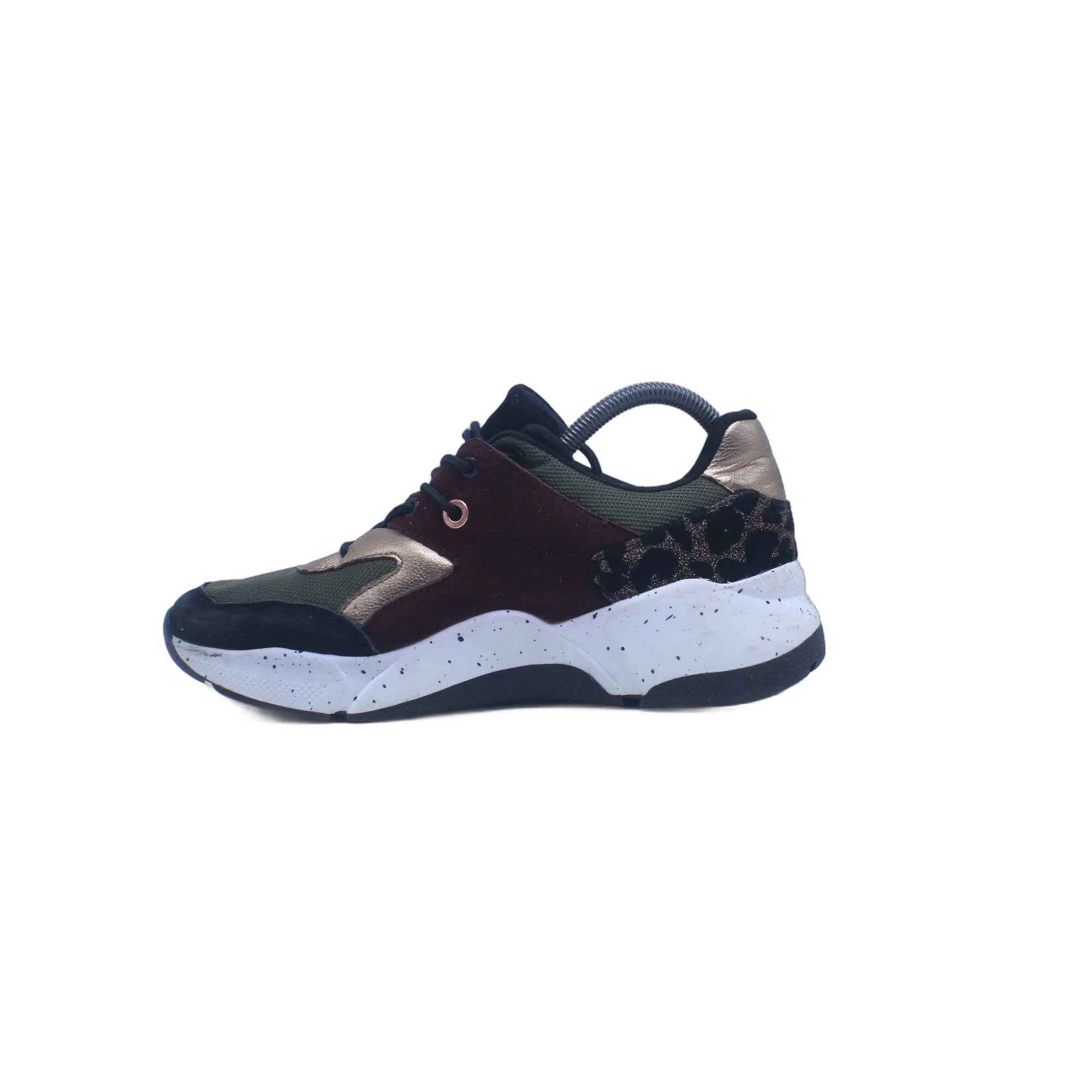 Mangunn Casual Sneaker - Image 2