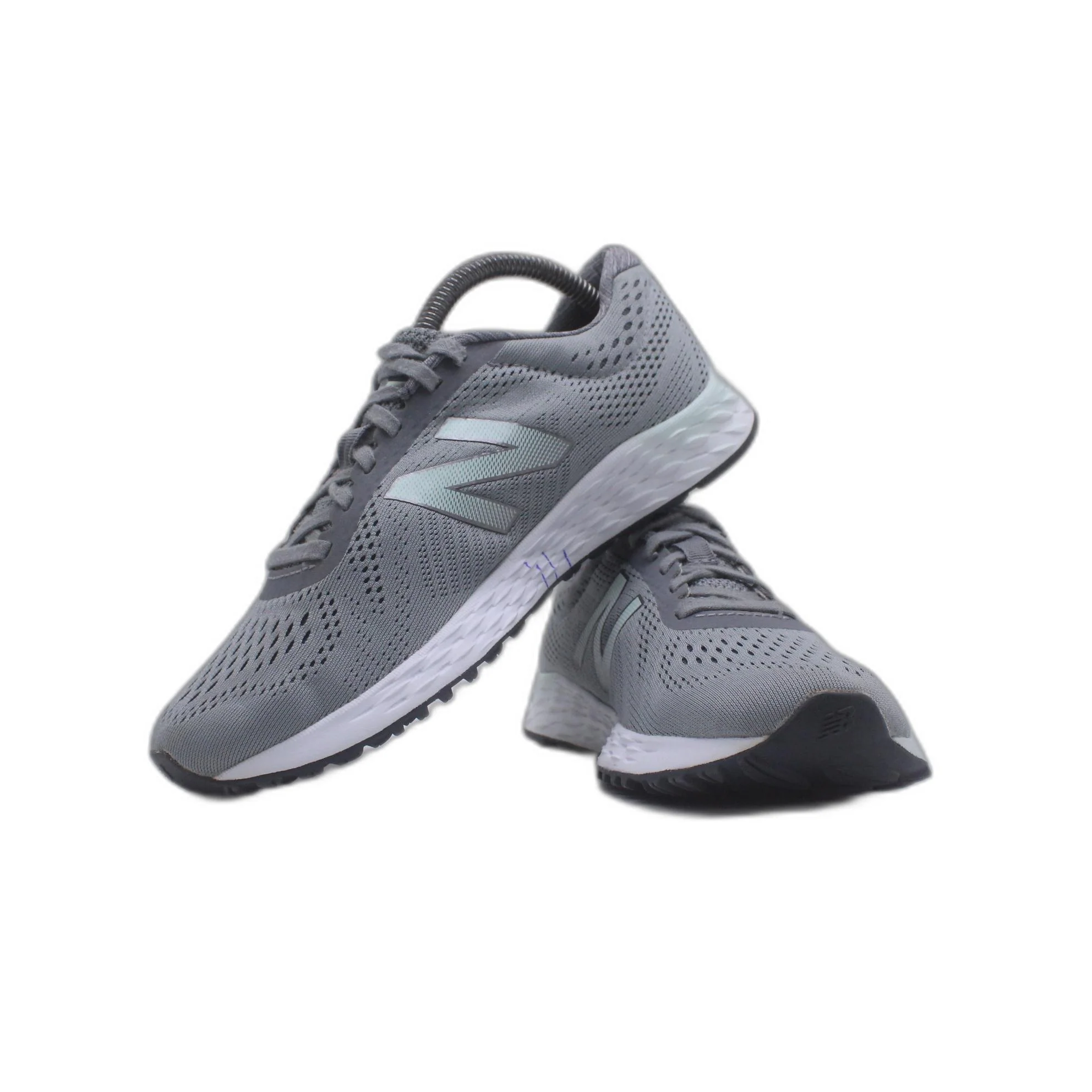 New Balance Women's Fresh Foam Arishi V2 Running Shoe - Image 5