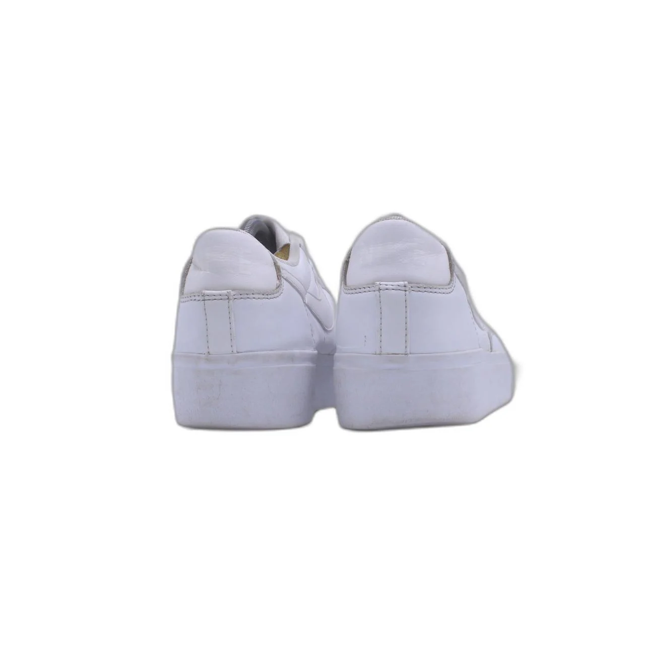 Nike Blazer Mid ‘77 White Leather Sneaker - Image 4