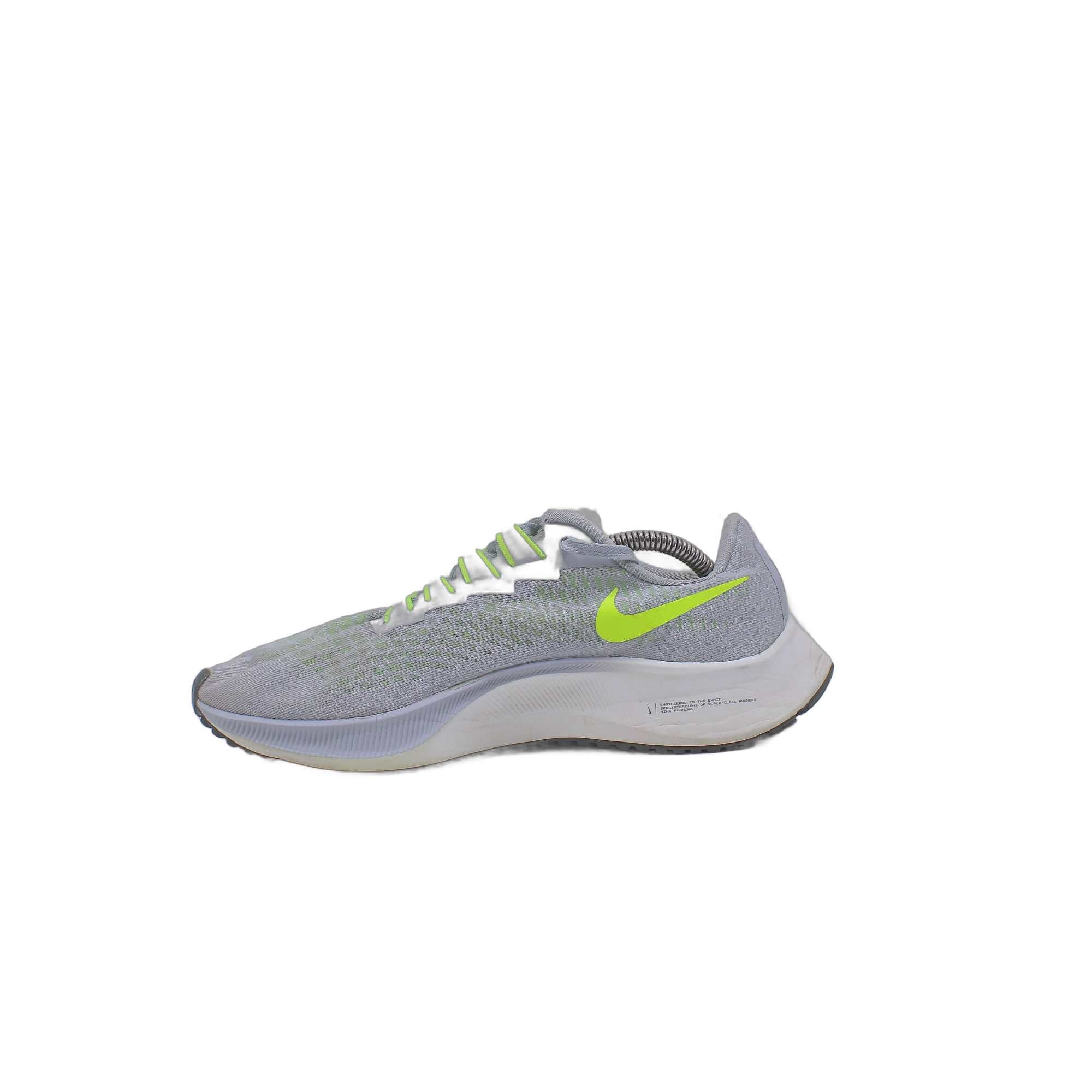 Nike Revolution 7 Running Shoe - Image 2