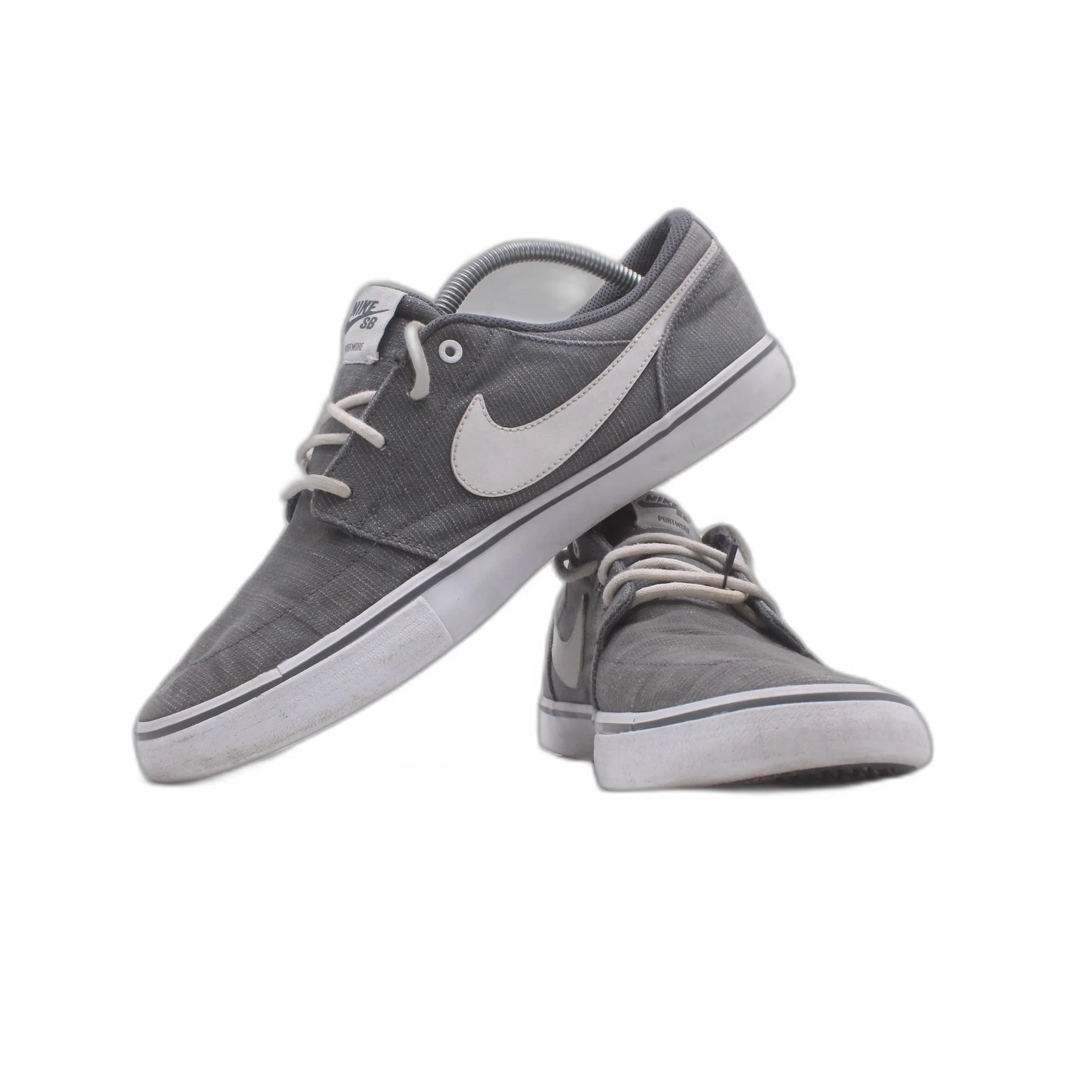 NIKE SB Check Solarsoft Canvas Casual Shoe - Image 5