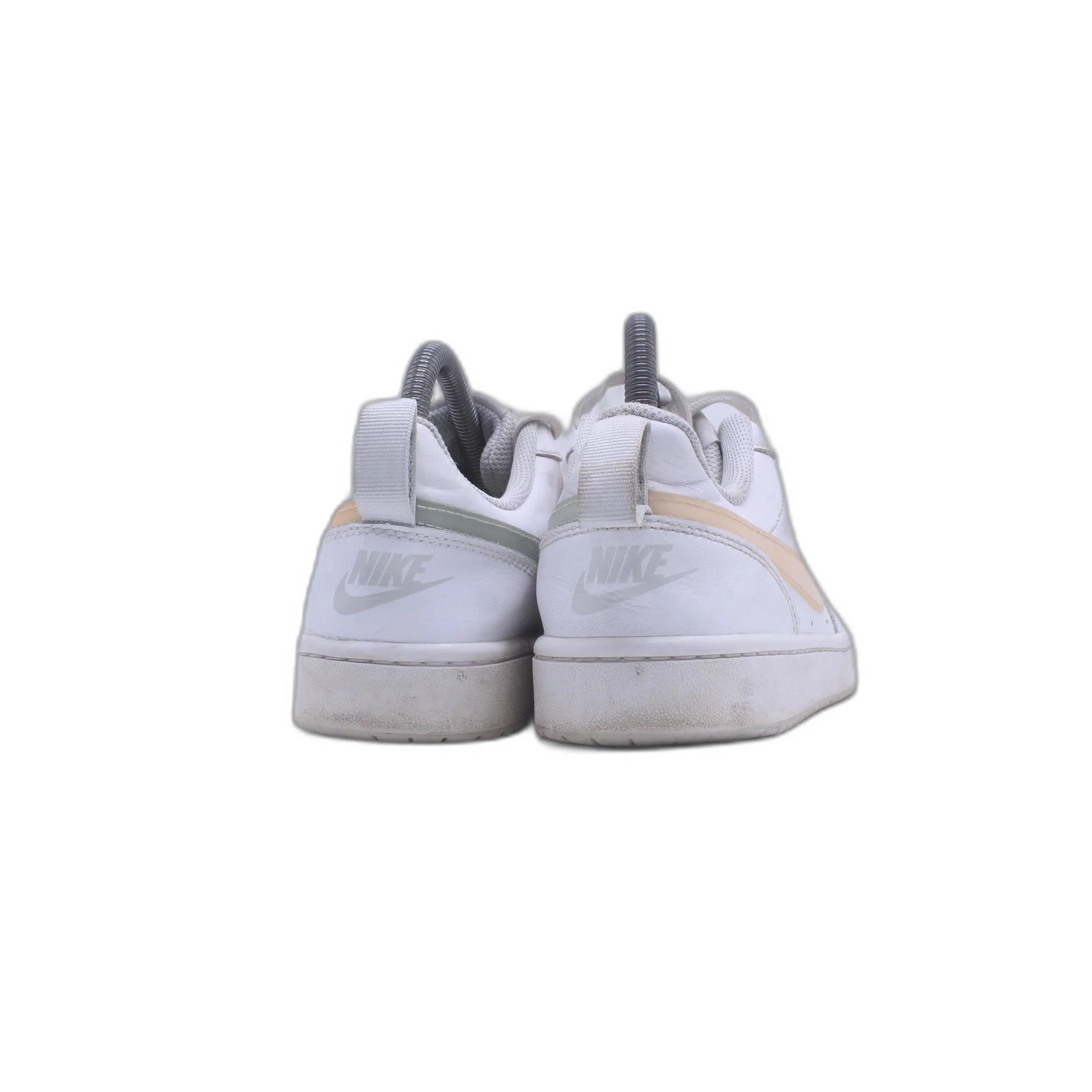 NIKE WHITE SHOES - Image 4