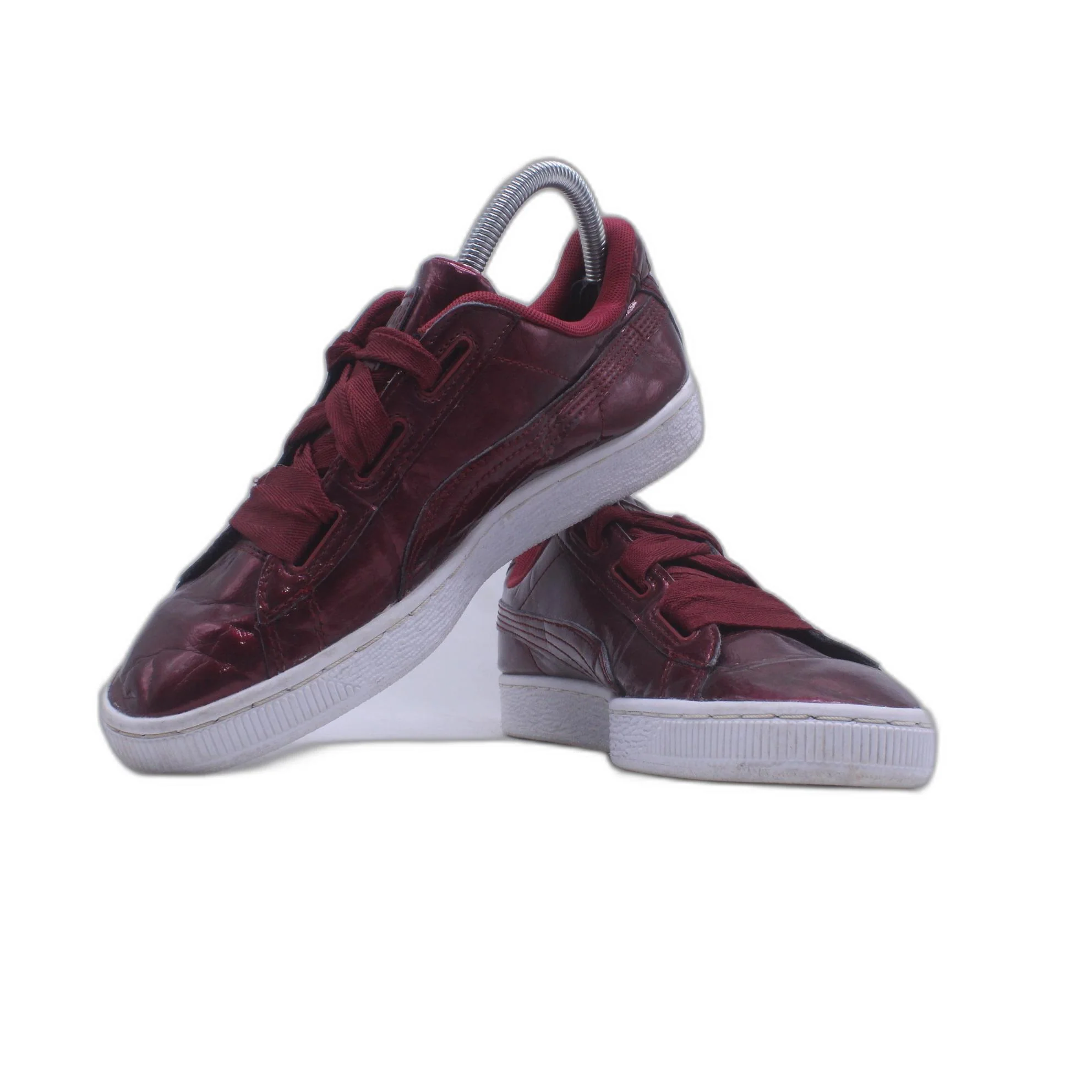 PUMA Junior Girls' SUEDE JR Grade School Shoe - Image 5