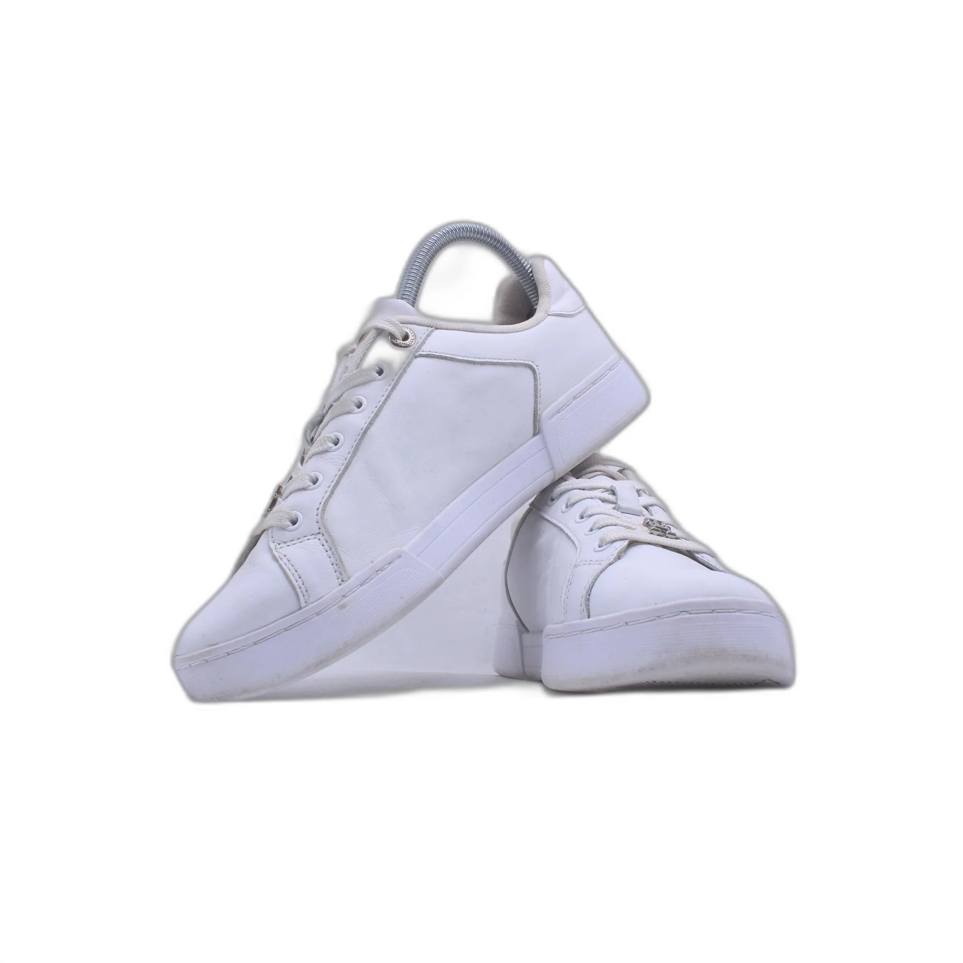TOMMY HILFIGER WHITE LEATHER SIGNATURE COURT SNEAKER - Image 5