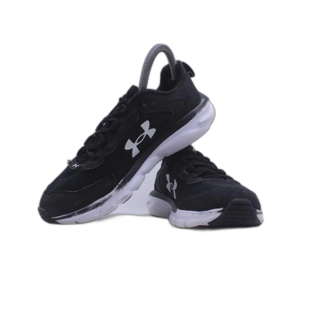 Under Armour Charged ASSERT Sneaker - Image 5