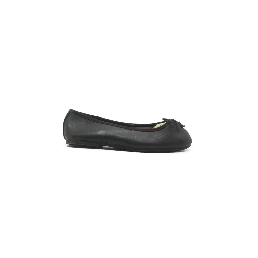 WONDER NATION BLACK COMFORT FIT PUMPIES